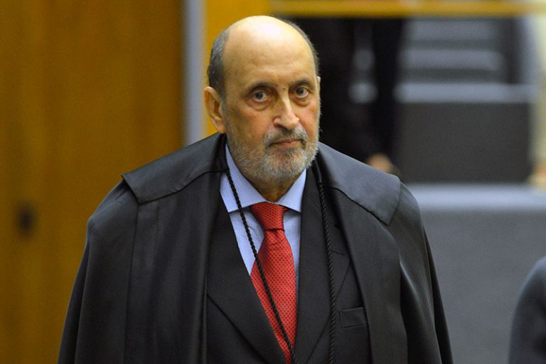 Morre o ministro aposentado Gilson Dipp