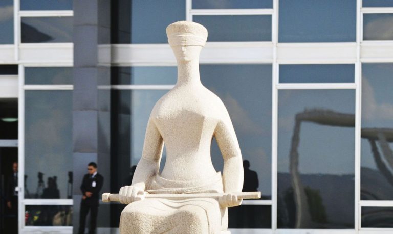 Descriminalização do porte de drogas para uso próprio volta a ser julgado pelo STF