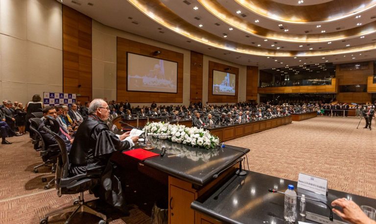 Novo presidente do TJRJ promete digitalização e reforma administrativa