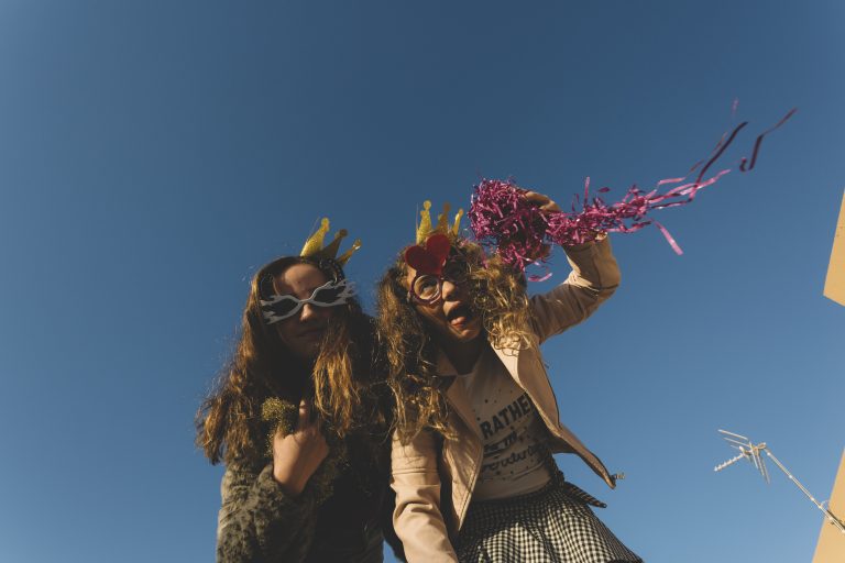 Juiz disciplina acesso e participação de menores no Carnaval deste ano em Manaus