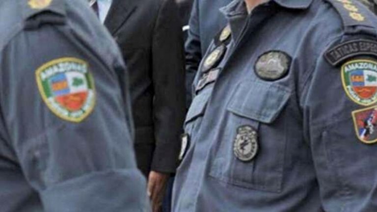 Militar que preenche critério temporal, ainda que sem vagas, deve ser promovido