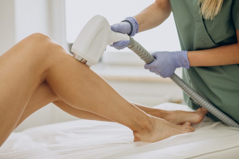 Consumidora é  indenizada por queimadura causada por depilação a laser