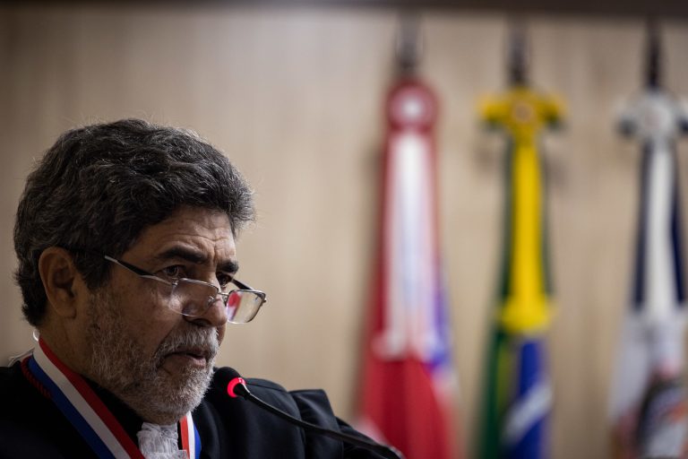 Idoso obtém segurança para realizar procedimento de saúde na rede pública do Amazonas
