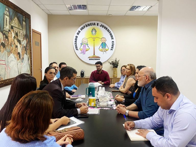 Juiz autoriza uso de detectores de metais no ingresso de escolas públicas e particulares de Manaus