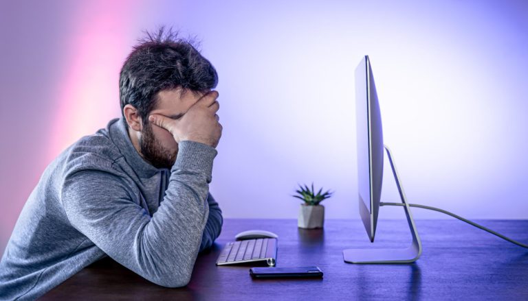 Ser consumidor, por si, não gera o direito de transferir a prova diabólica ao fornecedor