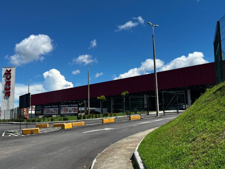 Supermercado Atack deve indenizar cliente que teve moto furtada dentro de estacionamento