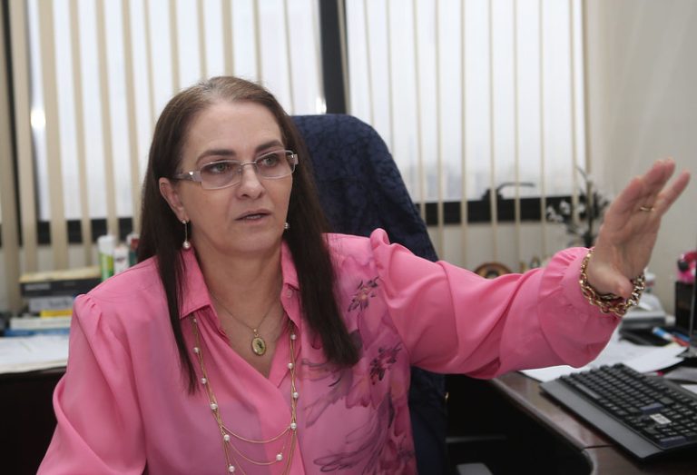 Servidor tem o direito de saber os motivos de sua remoção, ainda que por interesse público