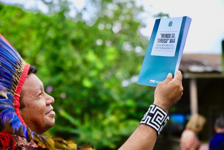 Constituição brasileira é traduzida pela 1ª vez para língua indígena