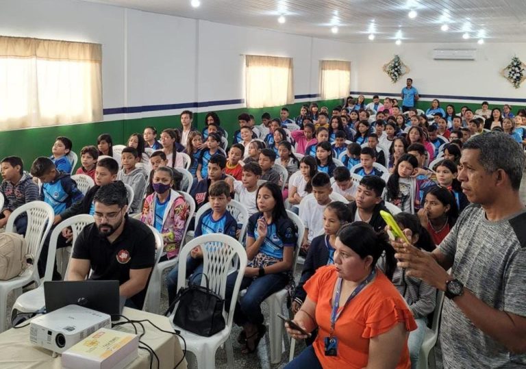 Projeto MP nas Escolas combate o assédio sexual infantojuvenil em Manacapuru
