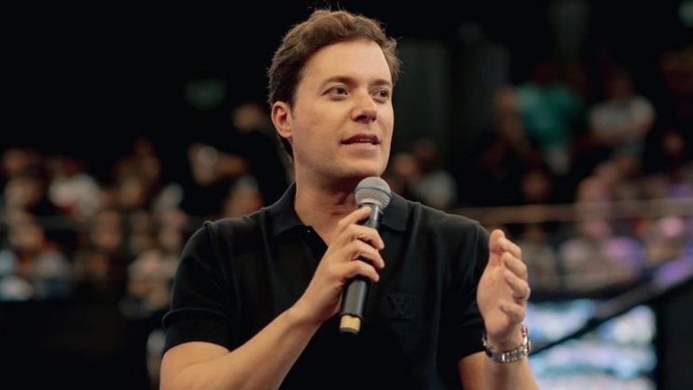 MPF pede R$5 milhões por danos morais e retirada de conteúdo de ódio de Valadão das redes sociais