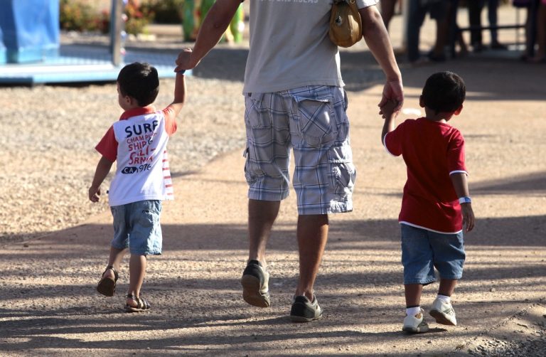 Dia dos Pais: mudanças sociais engajam homens no cuidado da família