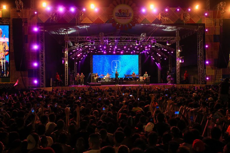 Defensoria entra com ação para suspender venda de ingresso do #SouManaus Passo a Paço 2023