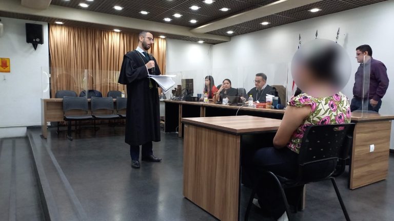 Acusada de mandar matar a mãe de criação é condenada em Manaus