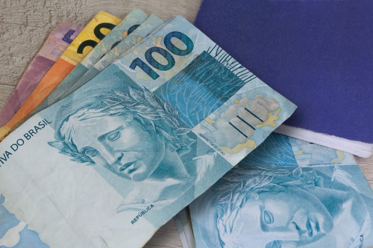 Aposentado será indenizado por ter sido vítima de fraude em contrato