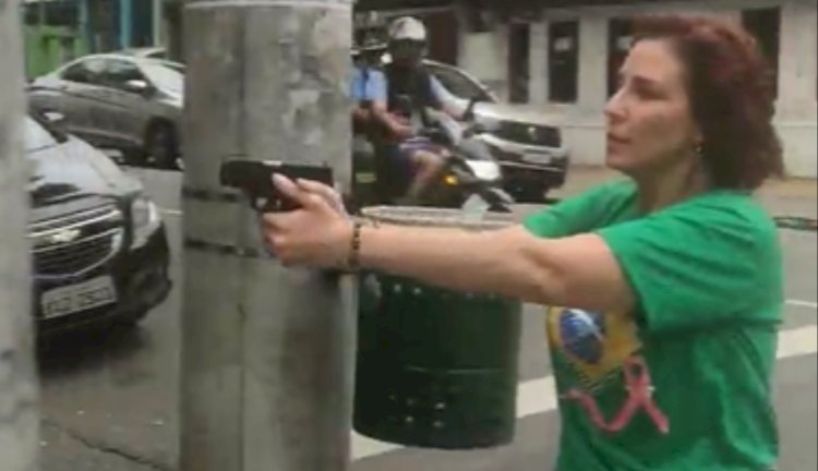 Maioria do STF vota para tornar Zambelli ré por porte ilegal de armas