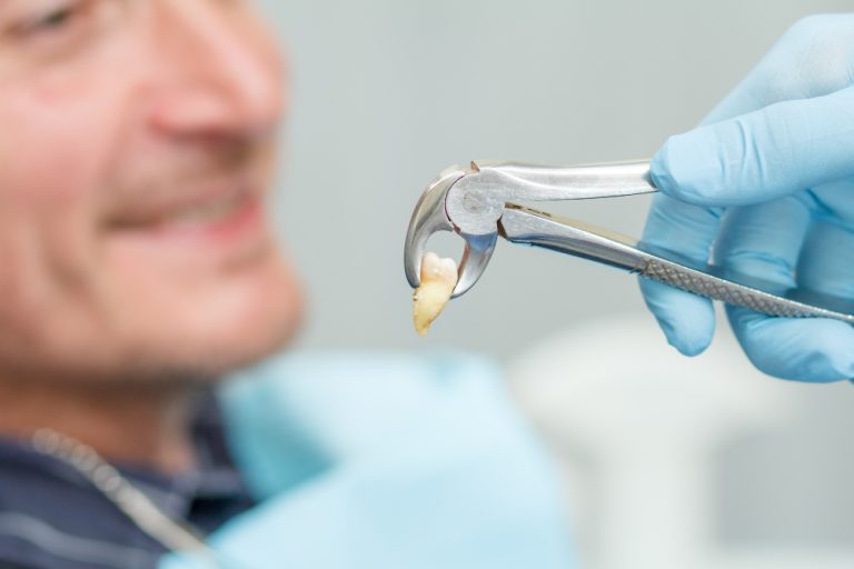 TRF1: cirurgiões-dentistas expostos a raios-X por 12 horas semanais tem direito a férias semestrais