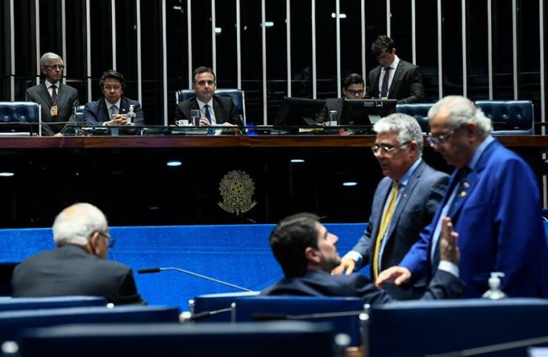 Senado aprova mudanças no Código Penal Militar. Matéria vai à sanção