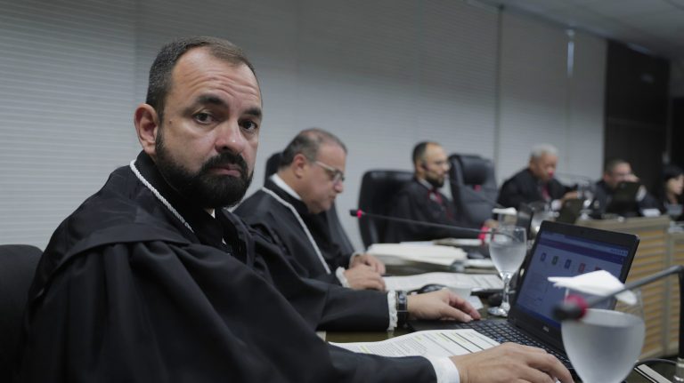 Justiça condena IMMU a pagar danos materiais e a desconstituir multa de infração de trânsito