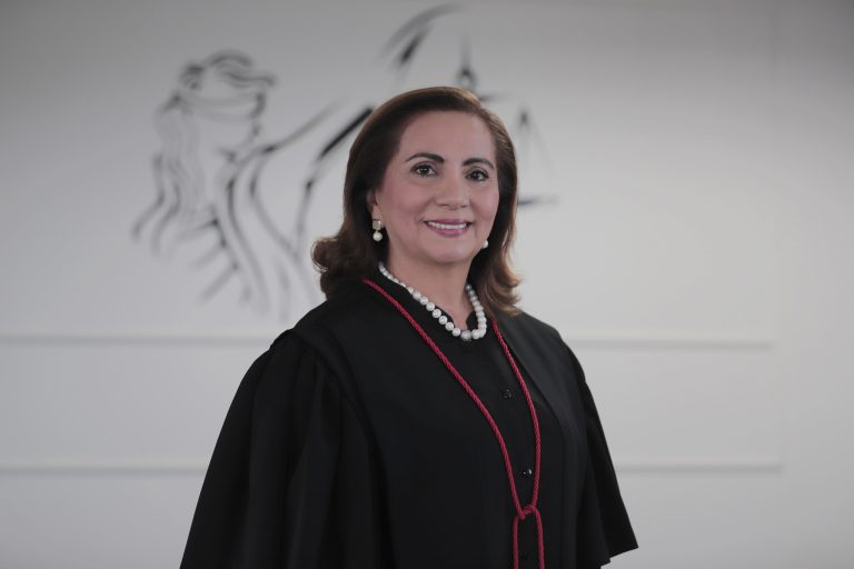 Cobrança por serviços prestados à administração exige o mínimo de requisitos legais