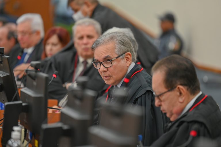 Cobranças de conversão de URV não podem ser atendidas se alcançadas por prazo de prescrição