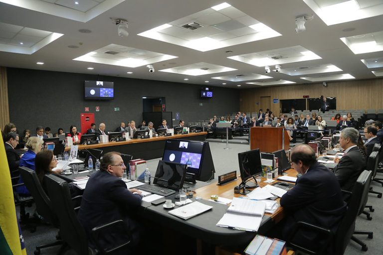 Juiz assessorado por Advogado em seu Gabinete responderá a PAD no CNJ