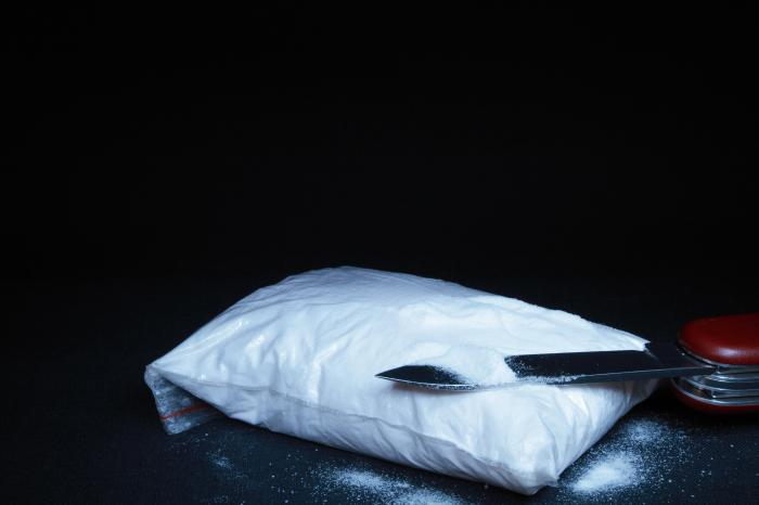 Cocaína via empresa de correios  condena homem por tráfico internacional de drogas