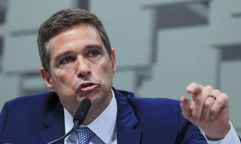 Campos Neto: BC deve atacar contas fantasmas para coibir crimes no PIX