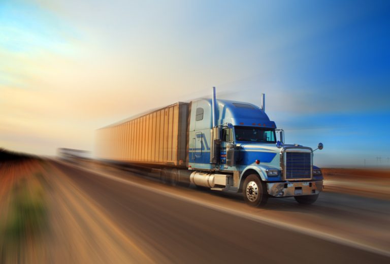 Serviços de transporte de medicamentos dispensa presença de farmacêutico