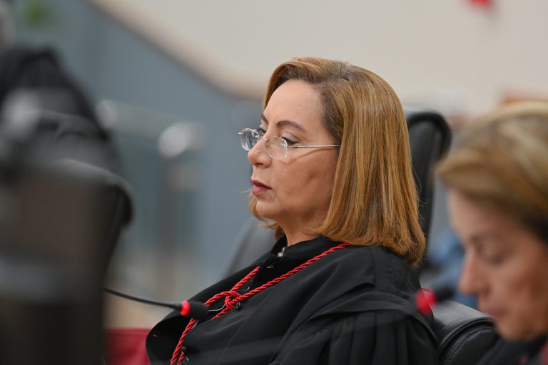 Não há prescrição de créditos anteriores à impetração de mandado de segurança, fixa Justiça