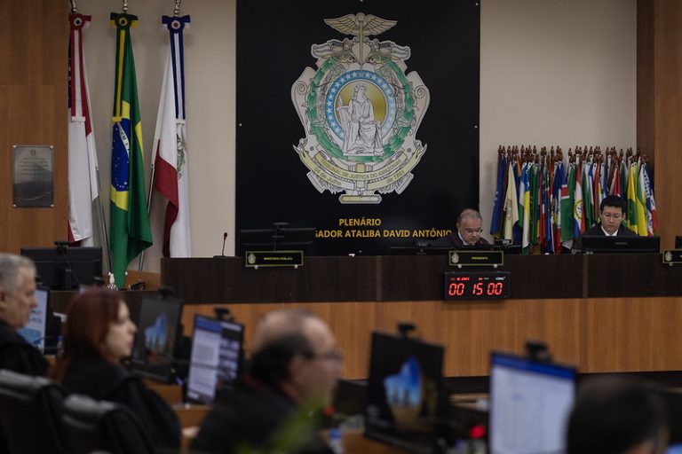 Liminar dada a empresa que não segue as exigências de licitação é derrubada pelo TJAM