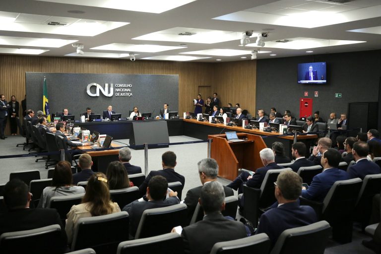 CNJ equipara direitos e deveres de juízes e integrantes do Ministério Público
