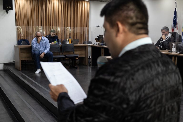 Réu é condenado a 12 anos de prisão por matar a vítima após briga entre moradores