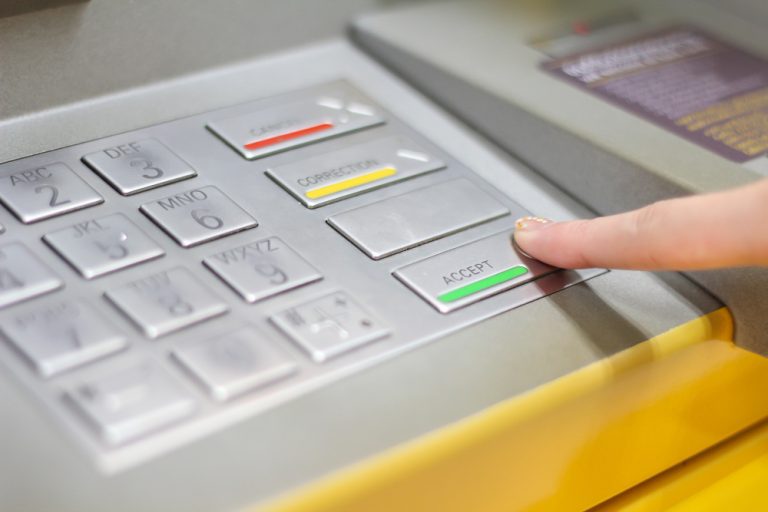 Mera ocorrência do assalto ao Banco não é causa, por si, de acidente de trabalho, diz TST