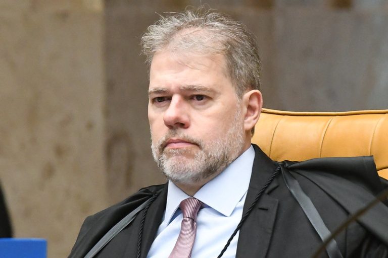 STF suspende processos que discutem incidência do PIS/Cofins sobre receitas financeiras de bancos