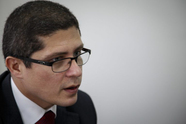 Em Manaus, Juiz manda Claro compensar usuário por venda casada de serviços não contratados