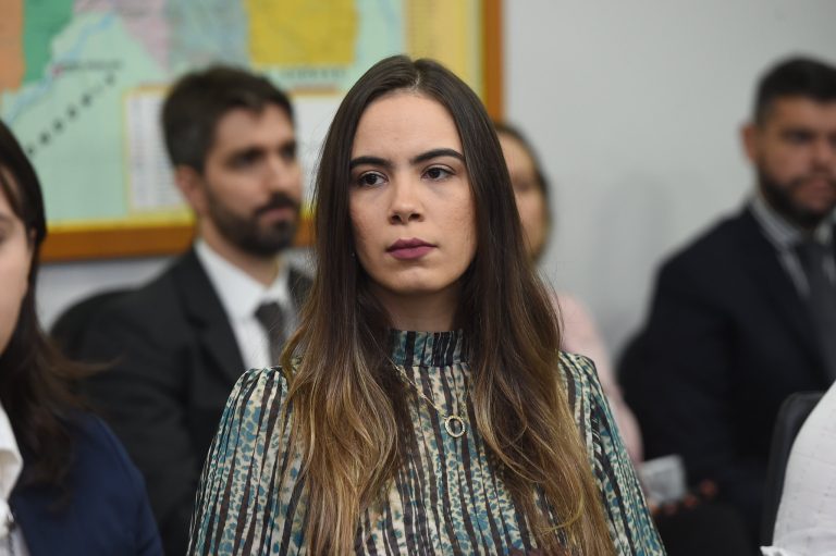 Cliente perde ação por falta de impugnação das provas do banco e contrato é considerado válido