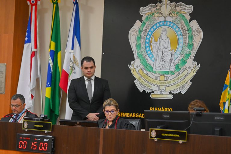 Pleno do TJAM define vaga de juiz para TRE/AM e remoção de juízes entre comarcas do interior