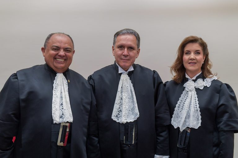 Teodoro Silva Santos, Afrânio Vilela e Daniela Teixeira tomam posse como ministros do STJ
