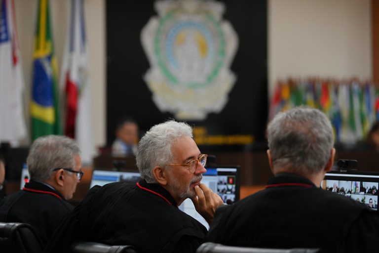 Município de Manaus vence em recurso para não descontar contribuição sindical de 2003 a 2007