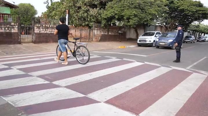 Motorista é condenado a indenizar cicilista por atropelamento em faixa de pedestre