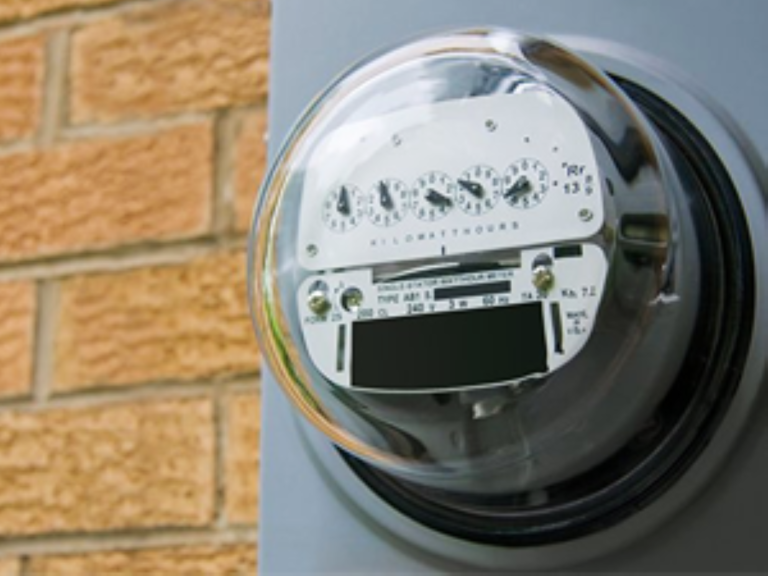 Amazonas Energia deve pagar o consumidor substituto por queda de rede