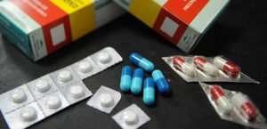 remedios-medicamentos-farmacos-kit-300x145