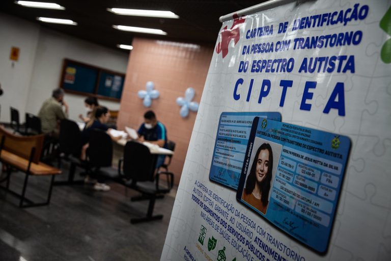 TJAM anuncia cadastro para emissão de carteiras de identificação para PCD ou autista