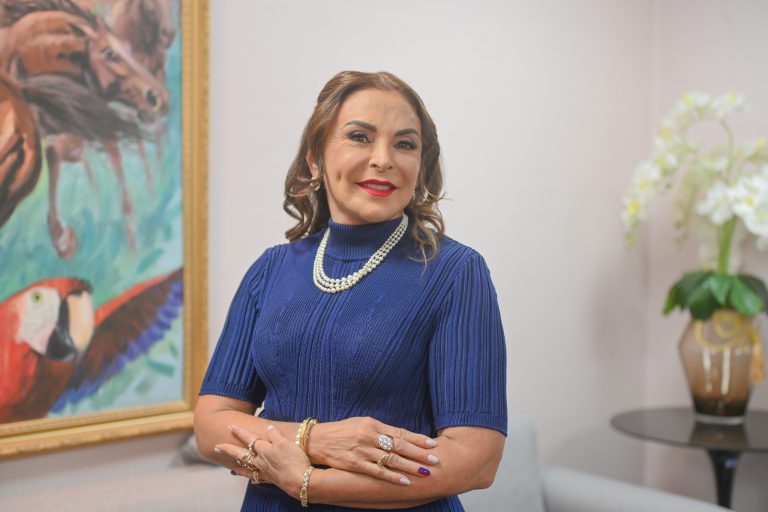 Desembargadora Mirza Telma recebe o “Título de Cidadã Amazonense”, na Aleam