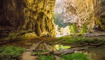 grutas e cavernas