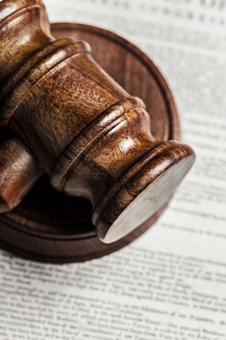 Juizado condena advogado por crime de lesão corporal contra colega