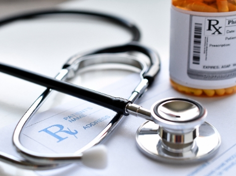 médico