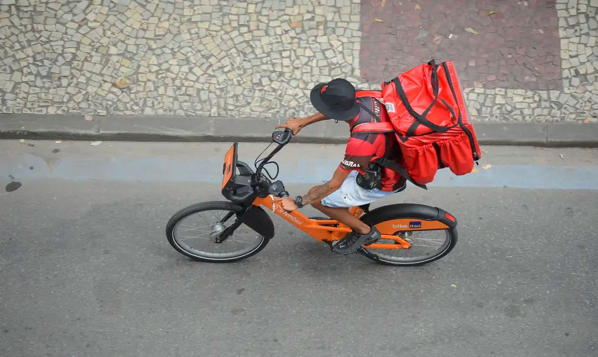 Entregador-de-comida-em-bicicleta-Tomaz-Silva-Agencia-Brasil