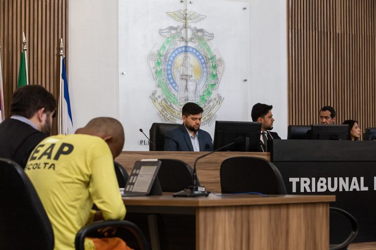 Em Manaus, homem é condenado a 42 anos por matar companheira na frente da filha de um ano