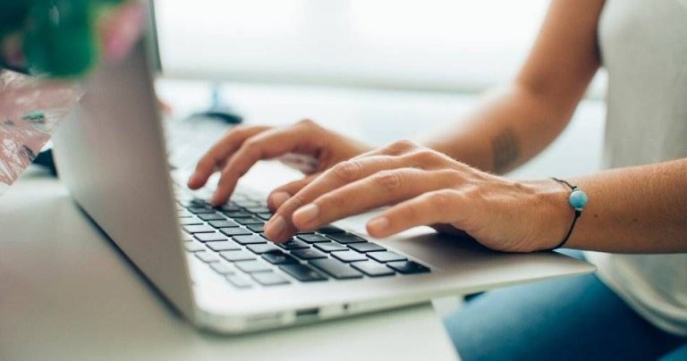 Servidor não pode ser onerado com cota-parte em auxílio pré-escolar, fixa Justiça no Amazonas